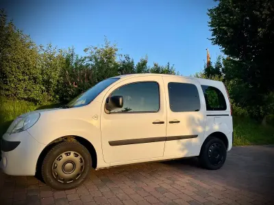 Gebraucht Renault Kangoo 106 PS (77 kW) 2009 Weiß Kombi