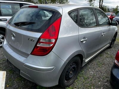 gebraucht Hyundai i30 1.6 2011 Euro 5