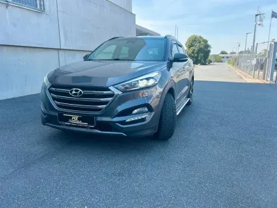 Gebraucht Hyundai Tucson Premium 185 PS (136 kW) 2016 Moon rock SUV
