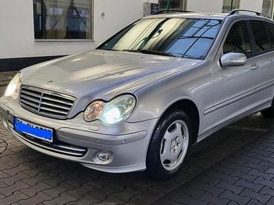 Gebraucht Mercedes C180 143 PS (105 kW) 2005 Silber Kombi