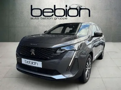 Gebraucht Peugeot 5008 Allure 131 PS (96 kW) 2024 Grau SUV