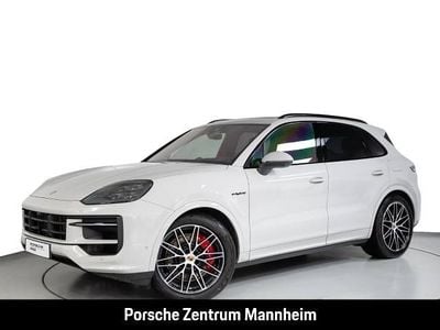 Second-hand Porsche Cayenne S E-Hybrid 519 CP (381 kW) 2024 Alb SUV
