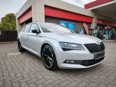 Gebraucht Skoda Superb SportLine 190 PS (139 kW) 2019 Silber Kombi