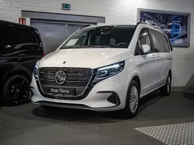 Gebraucht Mercedes V250 Style 190 PS (139 kW) 2025 Weiß Van / Kleinbus