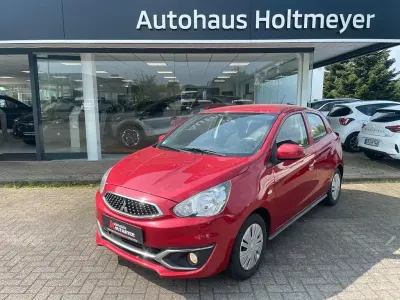 Gebraucht Mitsubishi Space Star Edition 71 PS (52 kW) 2018 Rot Kleinwagen