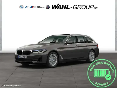 Gebraucht BMW 520 Sport Line 204 PS (150 kW) 2022 Grau Limousine