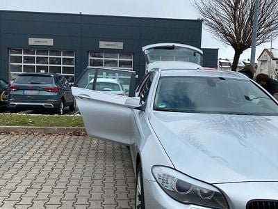 Gebraucht BMW 520 184 PS (135 kW) 2011 Grau Kombi