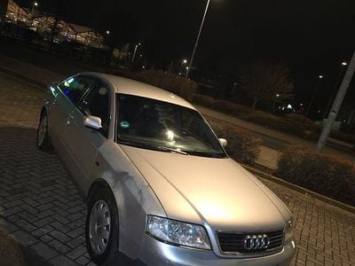 Grau Gebraucht 2000 Audi A6 Limousine | 2.600 € (Fairer Preis)