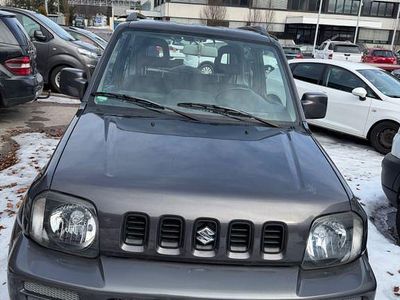 Grün Gebraucht 2010 Suzuki Jimny Ranger SUV | 10.000 € (Fairer Preis)
