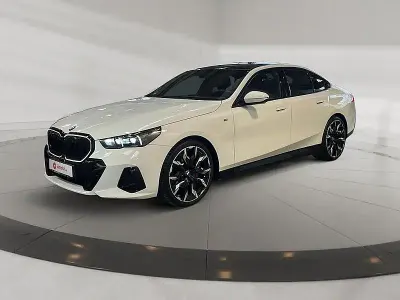 Usata BMW 520 M Sport 197 CV (144 kW) 2025 Bianco Berlina