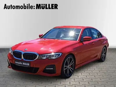 Gebraucht BMW 330 M Sport 286 PS (210 kW) 2022 Rot Limousine