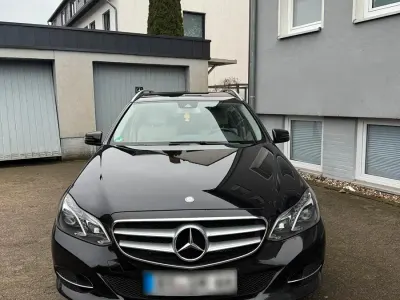 Gebraucht Mercedes E220 186 PS (136 kW) 2011 Schwarz Kombi