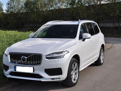 Weiß Gebraucht 2020 Volvo XC90 Momentum SUV | 49.500 € (Etwas zu teuer)