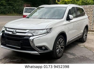 Weiß Gebraucht 2016 Mitsubishi Outlander Diamant Edition SUV | 9.800 € (Fairer Preis)