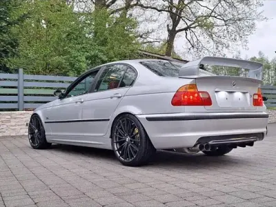 Gebraucht BMW 323 170 PS (125 kW) 1998 Silber Limousine