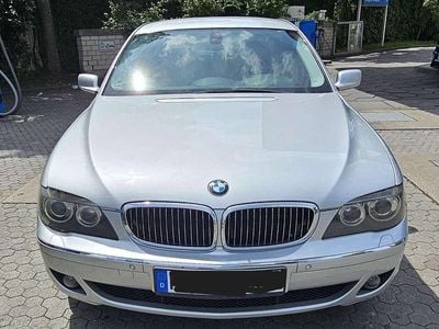 BMW 730
