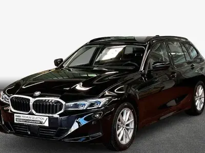 Gebraucht BMW 320 Sport Line 190 PS (139 kW) 2023 Schwarz Kombi