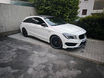 Mercedes CLA45 AMG