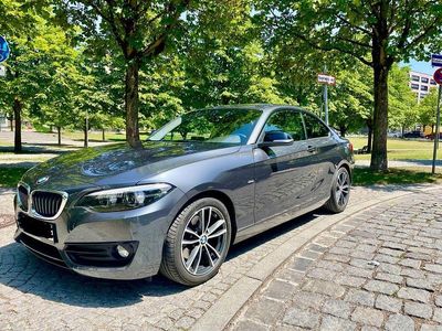 BMW 220