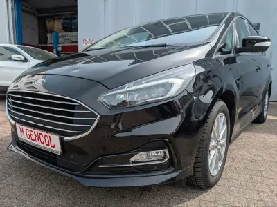 Gebraucht Ford S-MAX Trend 150 PS (110 kW) 2022 Schwarz Van / Kleinbus