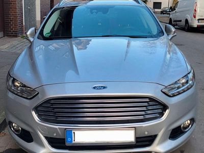 Gebraucht Ford Mondeo Titanium 179 PS (131 kW) 2016 Grau Kombi