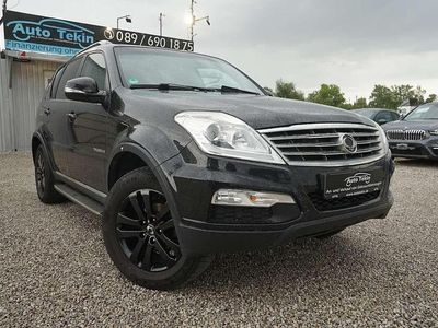 Schwarz Gebraucht 2013 Ssangyong (KGM) Rexton SUV | 7.790 €