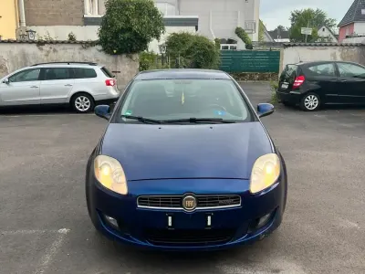 Gebraucht Fiat Bravo 125 PS (91 kW) 2008 Blau Kleinwagen