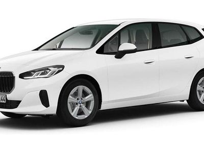 Weiß Gebraucht 2025 BMW 220 Active Tourer Comfort Edition Van / Kleinbus | 33.627 € (Fairer Preis)