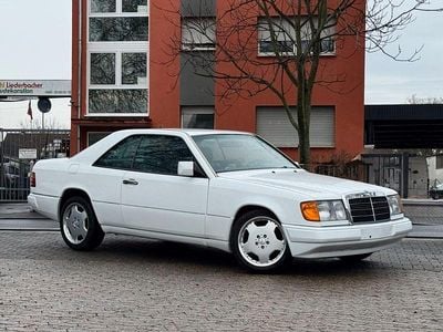 Usata Mercedes E300 180 CV (132 kW) 1991 Bianco Coupé