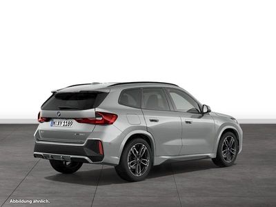 Spacesilber metallic Gebraucht 2025 BMW X1 Comfort Edition SUV | 52.894 € (Fairer Preis)
