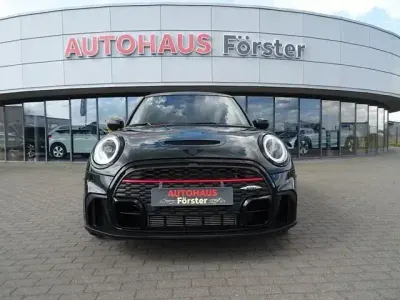 Usata Mini John Cooper Works 283 CV (208 kW) 2023 Verde Utilitaria