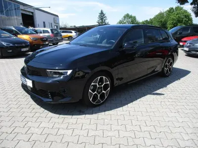 Gebraucht Opel Astra 131 PS (96 kW) 2025 Schwarz perla nera Kleinwagen