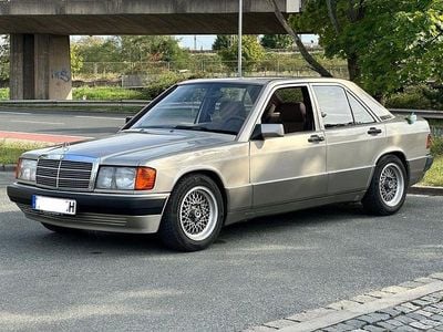 Gebraucht Mercedes 190 122 PS (89 kW) 1992 Limousine