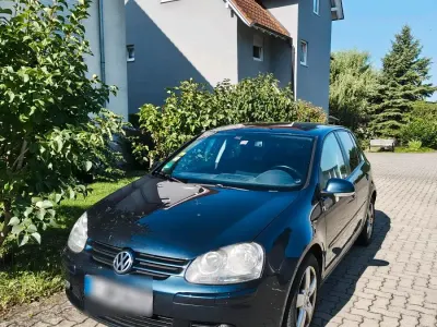 Gebraucht VW Golf V 122 PS (89 kW) 2008 Blau Kleinwagen