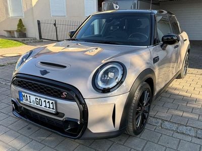 Usado Mini Cooper S 178 HP (130 kW) 2022 Bege Citadino
