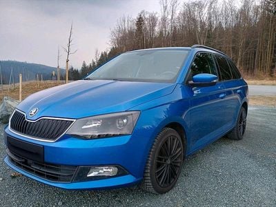 Usata Skoda Fabia Joy 110 CV (80 kW) 2016 Blu Station wagon