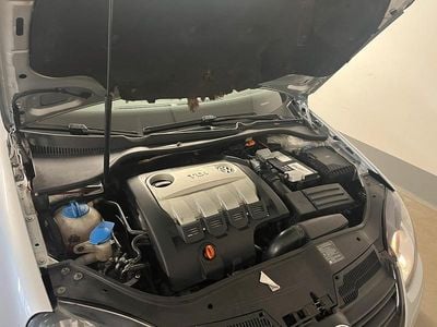 Gebraucht VW Golf V 170 PS (125 kW) 2007 Silber Kleinwagen