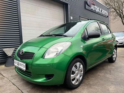 Usata Toyota Yaris 69 CV (50 kW) 2007 Verde Utilitaria