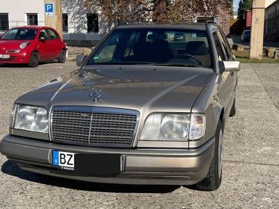 gebraucht Mercedes E200 W124 T Modellmit nagelneuem TÜV