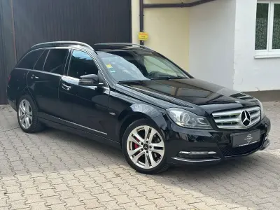 Gebraucht Mercedes C220 Avantgarde 170 PS (125 kW) 2013 Schwarz Kombi