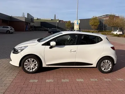 Occasion Renault Clio IV Initiale Paris 73 ch (53 kW) 2014 Blanc Berline