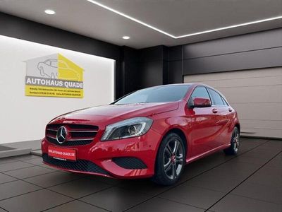 Gebraucht Mercedes A180 122 PS (89 kW) 2013 Jupiterrot  unilack Limousine
