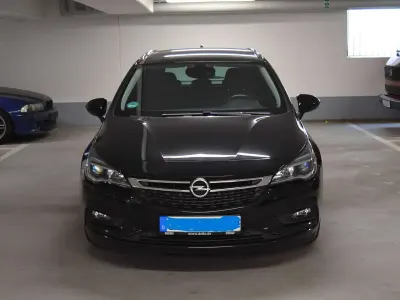 Gebraucht Opel Astra Innovation 136 PS (100 kW) 2016 Schwarz Kombi