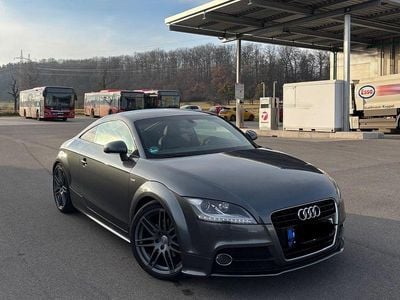 Grau Gebraucht 2012 Audi TT S-Line Coupé | 21.900 €