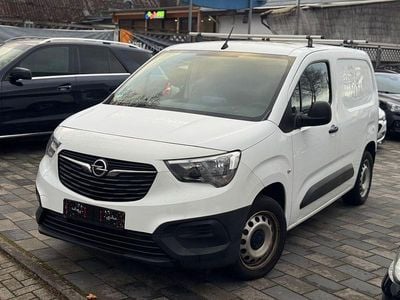 Weiß Gebraucht 2020 Opel Combo Selection Van / Kleinbus | 9.500 € (Superpreis)