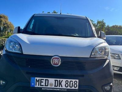 Gebraucht Fiat Doblò 95 PS (69 kW) 2019 Weiß Van / Kleinbus
