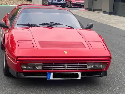 Gebraucht Ferrari 328 271 PS (199 kW) 1989 Rot Cabrio