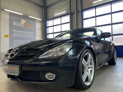 Gebraucht Mercedes SLK200 184 PS (135 kW) 2010 Obsidianschwarz Cabrio