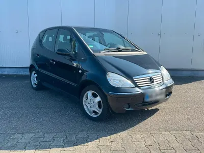 Gebraucht Mercedes A140 Avantgarde 82 PS (60 kW) 2001 Schwarz Kleinwagen
