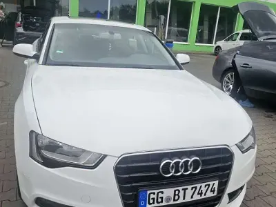 Gebraucht Audi A5 Sportback Design 170 PS (125 kW) 2012 Weiß Kleinwagen